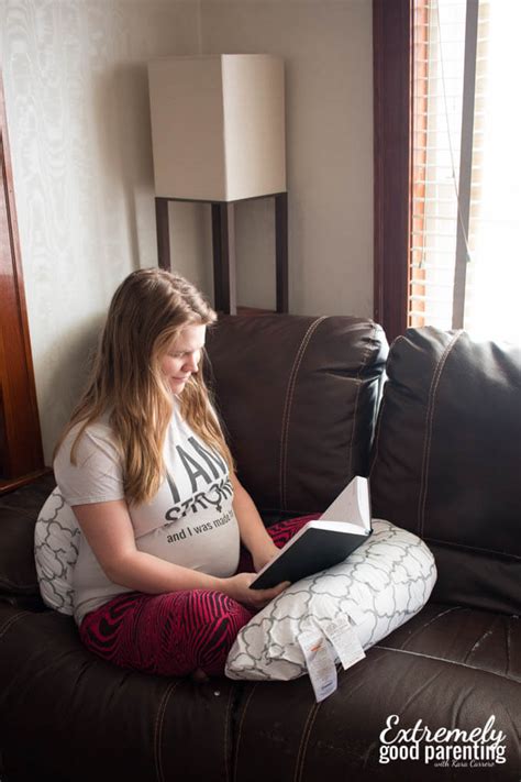 Sitting On Sofa During Pregnancy Baci Living Room