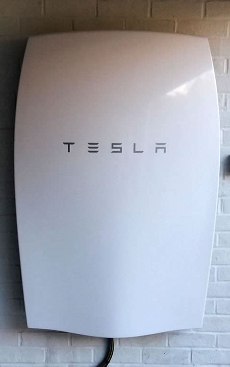 Tesla-solar-panel-storage-battery - London Solar Panels