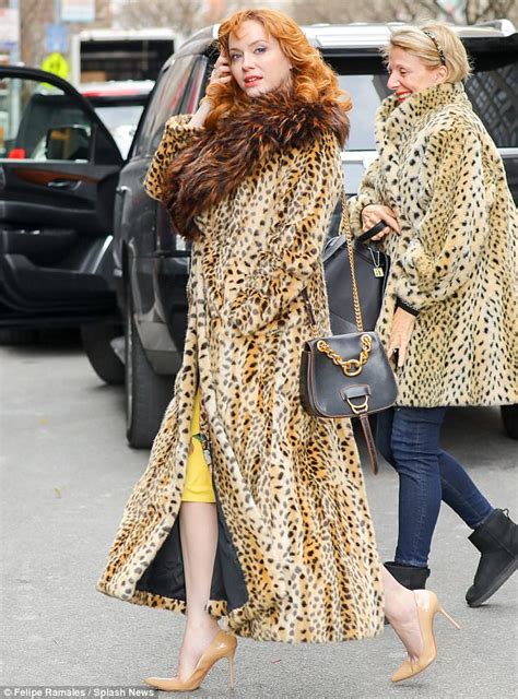 Christina Hendricks Turns Heads In Cheetah Coat In Nyc Daily Mail Online