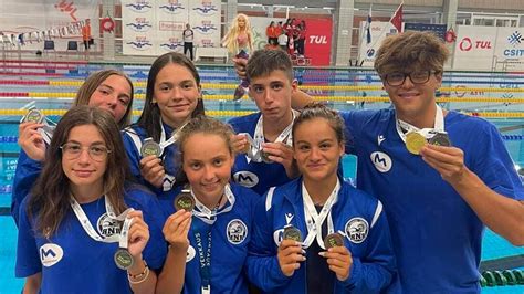 Nuoto Pioggia Di Medaglie Per Il Rari Nantes Ai Campionati Mondiali