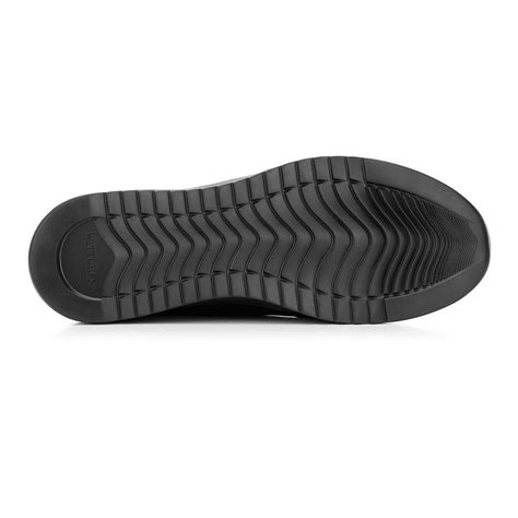 Męskie sneakersy z nubuku na grubej podeszwie | Mens shoes sandals, Men ...