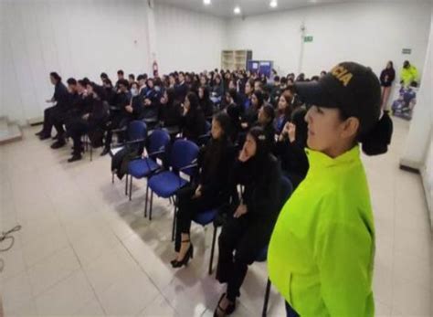 Capacitación en seguridad a jóvenes aprendices del SENA Policía