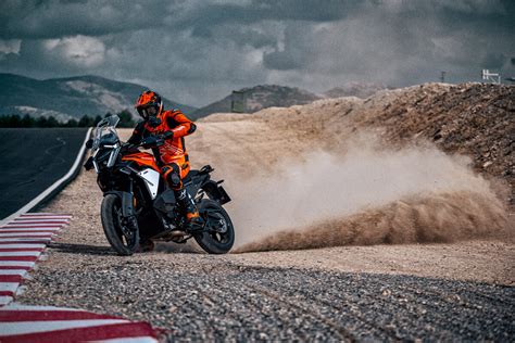 ADVENTURE TECHNIK DER NÄCHSTEN GENERATION MEHR IST MEHR KTM 1390