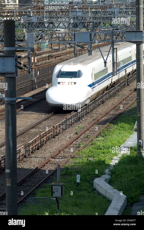 Shinkansen 700 series hi-res stock photography and images - Alamy