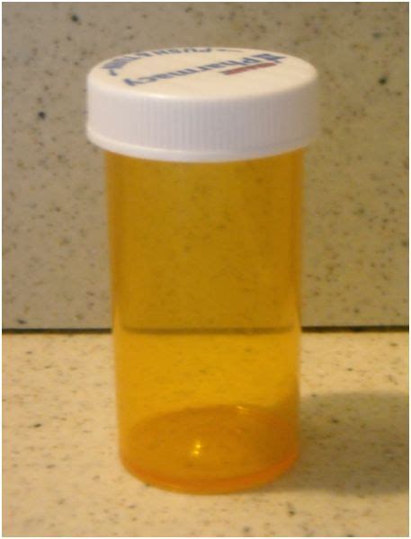 23 Clever Ways To Reuse Prescription Pill Bottles Mommysavers