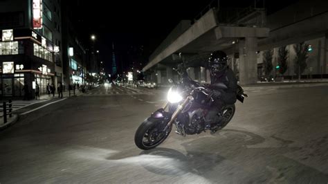 Yamaha Unwraps The FZ 09 Triple Cylinder Beast Autoevolution