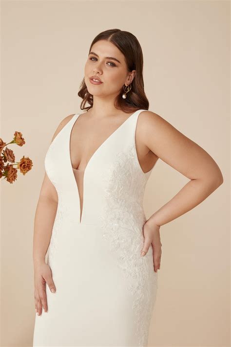 Style Cora PS Plunging V Neck Plus Size Crepe Fit And Flare Gown