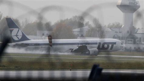 Video Jet Makes Emergency Wheels Up Landing In Warsaw The Two Way