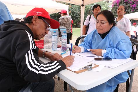 Ministerio De Salud Instala M Dulos De Atenci N En Festival Del Adulto