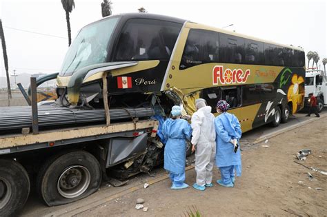 Un Muerto Y 20 Heridos Tras Choque De Bus Interprovincial Con Un