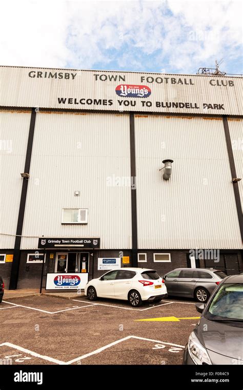 Blundell Park Inicio De Grimsby Town Fc Frente Al Estadio De F Tbol De