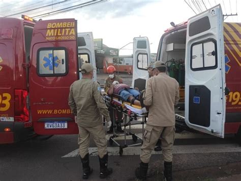 Ciclista atropelado por ônibus e arremessado contra poste teve fratura