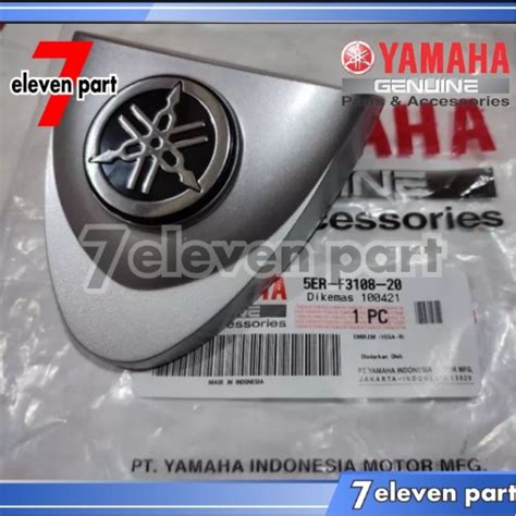 Jual EMBLEM LOGO SILVER PANEL DEPAN DASI VEGA R F1ZR FIZR F1Z FIZ