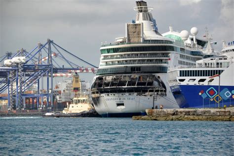 Photos: Royal Caribbean Cruise Ship Fire - Business Insider