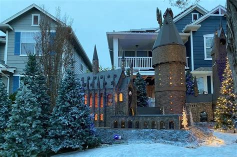 Harry Potter Christmas Lights In Texas: Visit Diagon Alley IRL