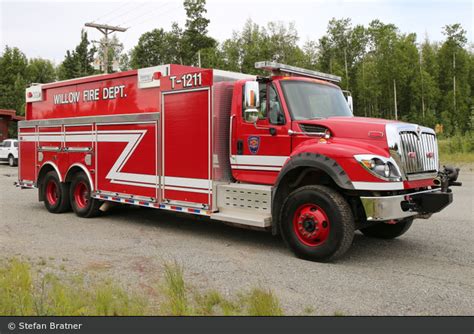 Einsatzfahrzeug Willow Willow Volunteer Fire Department Tender