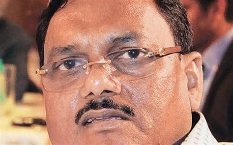 Cbi Arrests Suspended Noida Chief Engineer Yadav Singh In Corruption