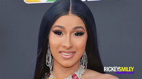 Cardi B Calls Out Dominicans For Not Claiming Their Blackness | RSMS ...