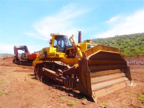 Rondebult D65 Dozer Nesongozwi Mining Services