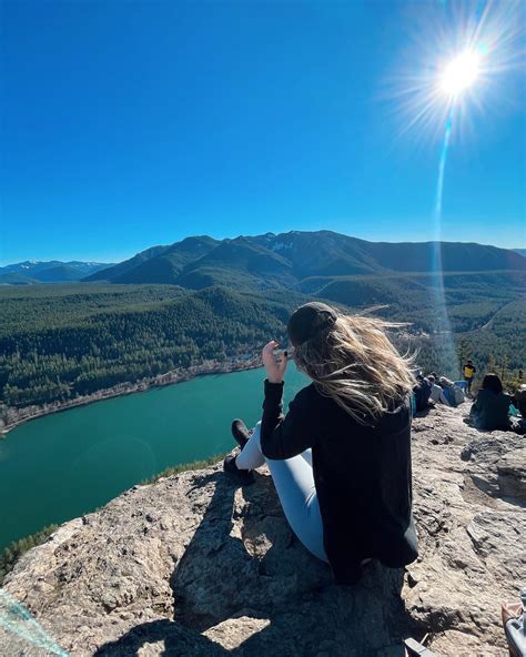 Zoe Hill (@zoehilll) • Instagram photos and videos