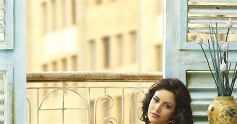 Indian Actress Hot And Unseen Gallery Actress Priya Anand Very HOT Cleavage Show From Tamil Song