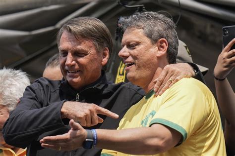 Nas Redes Apoiadores De Bolsonaro Usam Tiroteio Em Paraisópolis Para