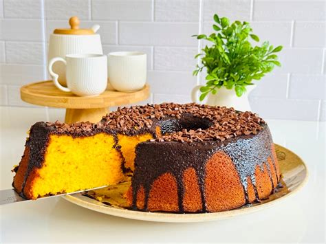 Como Fazer Bolo De Cenoura Com Calda De Chocolate - Bolo de cenoura com calda de chocolate - Receiteria