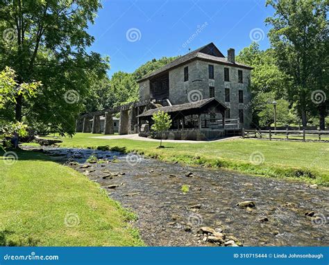 1800 Grist Mill And Saw Mill In Spring Mill State Park Stock Photo