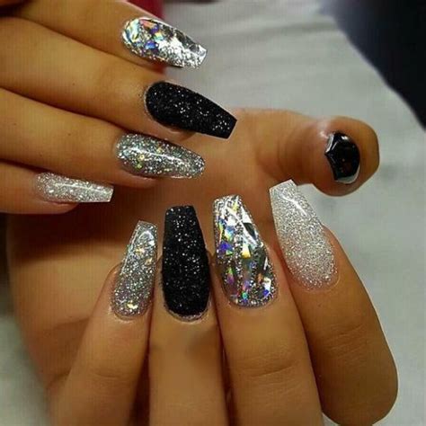 Nail Designs For New Years Eve You Need To Copy Society Nail