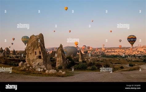 Sunrise With Hot Air Balloons In Cappadocia Turkey Balloons In Cappadocia Goreme Kapadokya And