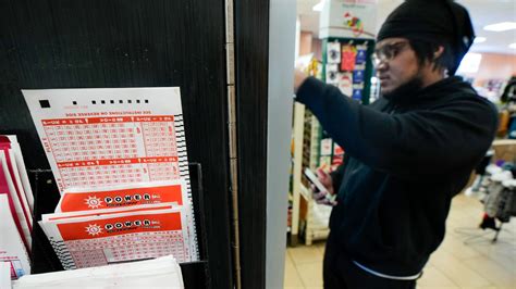 Us Powerball Jackpot Reaches 1 6 Billion The Biggest Lottery Prize