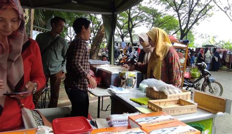 Bazar Ramadan Pemkab Bekasi Promosikan Produk Olahan Ikan Kilas Fakta