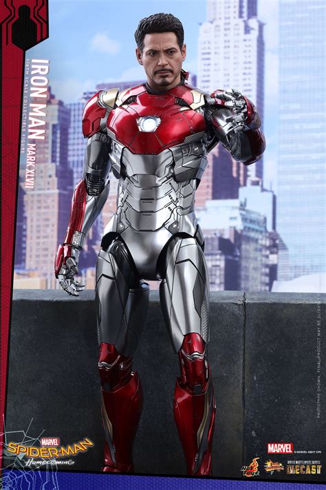 Spider Man Homecoming Iron Man Mark XLVII 1 6 Scale Figure By Hot