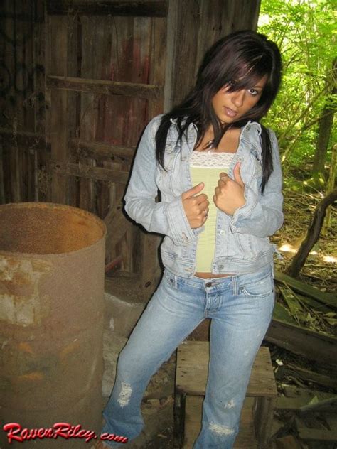 Raven Strips In The Barn Porn Pictures XXX Photos Sex Images 2686722 PICTOA