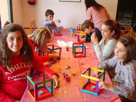 TALLER DE MANUALIDADES Crea Y Educa