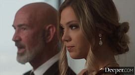 Deeper Stunning Babe Anya Seduces Guy Next Door Xnxx