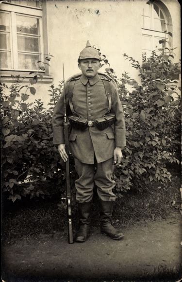 Foto Ansichtskarte Postkarte Deutscher Soldat In Akpool De