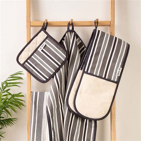 Luxe Double Oven Gloves Dunelm