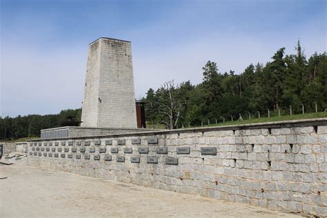 Mausoleum Monument Kz Gross Rosen Rogo Nica Tracesofwar Nl