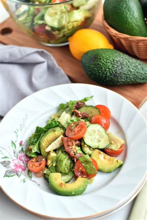 Bacon Lettuce Tomato And Avocado Salad Recipe Cookme Recipes