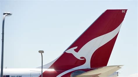 ‘mayday’ Atsb Investigating After Qantas Flight’s Fuel Reserves Run Low The Australian