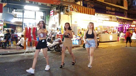 Amazing Cambodian Nightlife In Phnom Penh City Walking Tour 4k