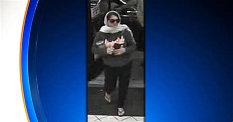 Police Release Photo Of Suspect In Robbery Of Woman 55 On Staten