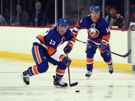 mathew barzal | New york islanders, Swimmers body, Sports team