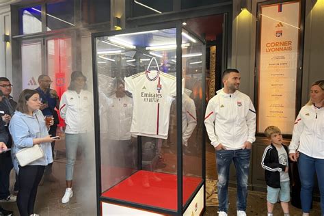 OL Voici Le Nouveau Maillot 2023 2024 Qui Rend Un Hommage Particulier