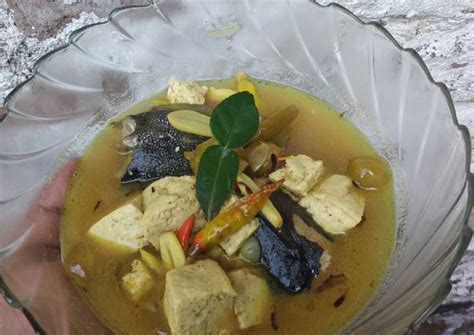 Resep Kepala Ikan Tahu Kuah Belimbing Wuluh Oleh Miss Daroinie Cookpad