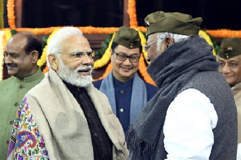 Narendra Modi Pm Narendra Modi Kharge Greet People On Republic