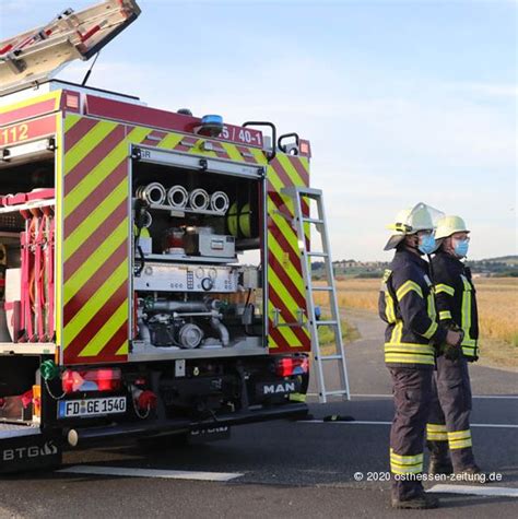 update schwerer unfall bei ried motorradfahrer gegen pkw fotos