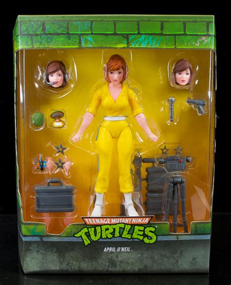 Super7 Teenage Mutant Ninja Turtles ULTIMATES April ONeil And