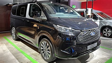 New Ford E Tourneo Custom Titanium Visual Review Exterior